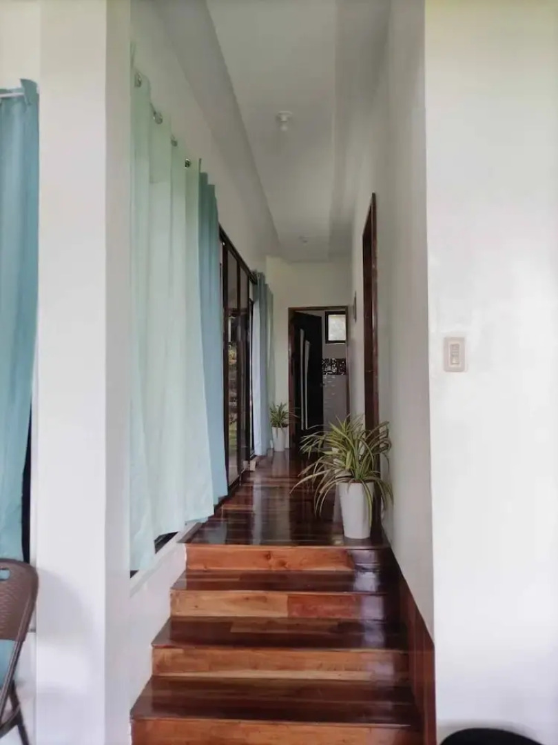 Siquijor Overlooking House 100 Meters Before Cambugahay Falls