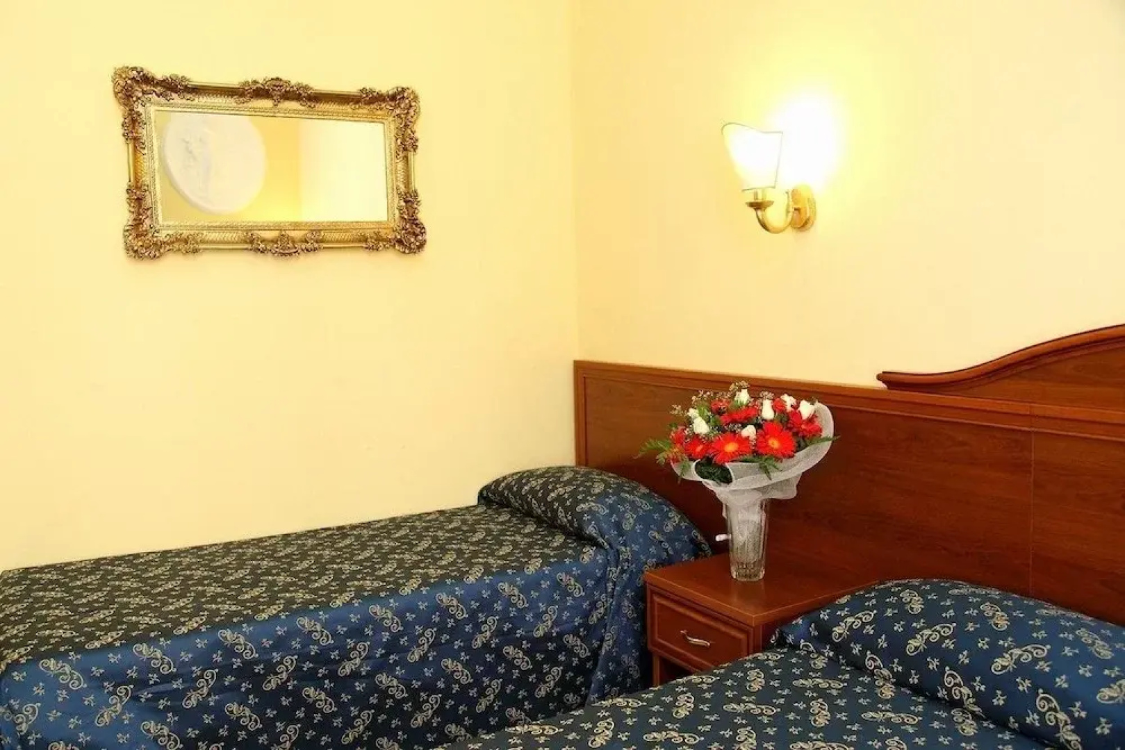 Caroline Suite