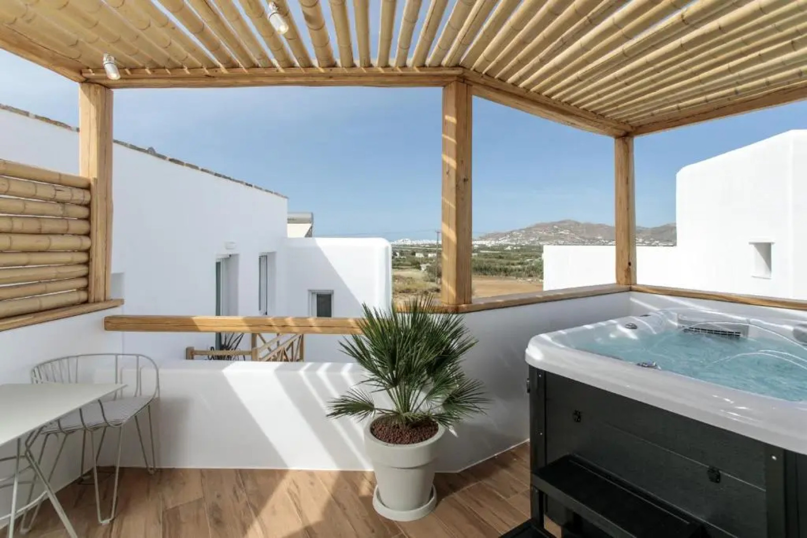 Sunday Luxury Suites Naxos