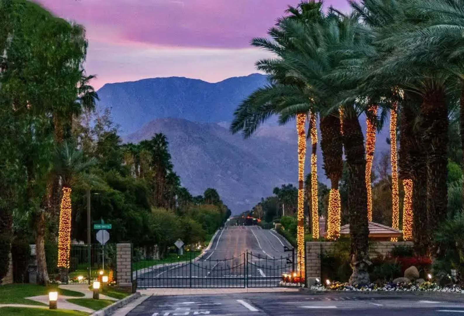 Emerald Desert RV Resort