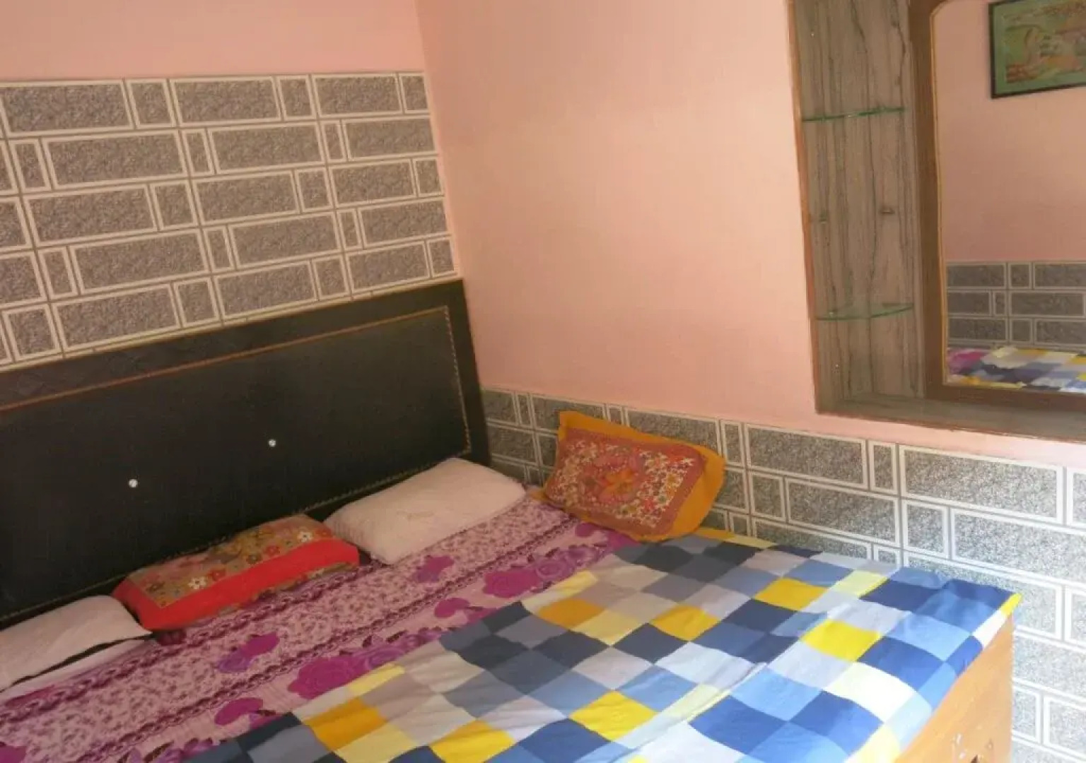 Suraj Guest House