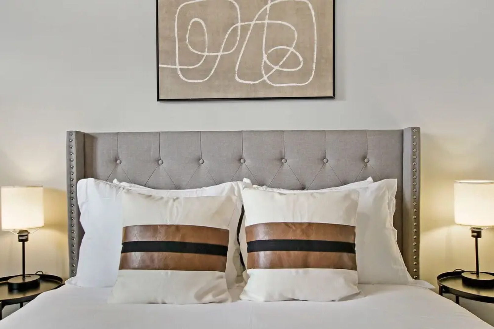 Posh 1BR Apartment in Arlington Heights