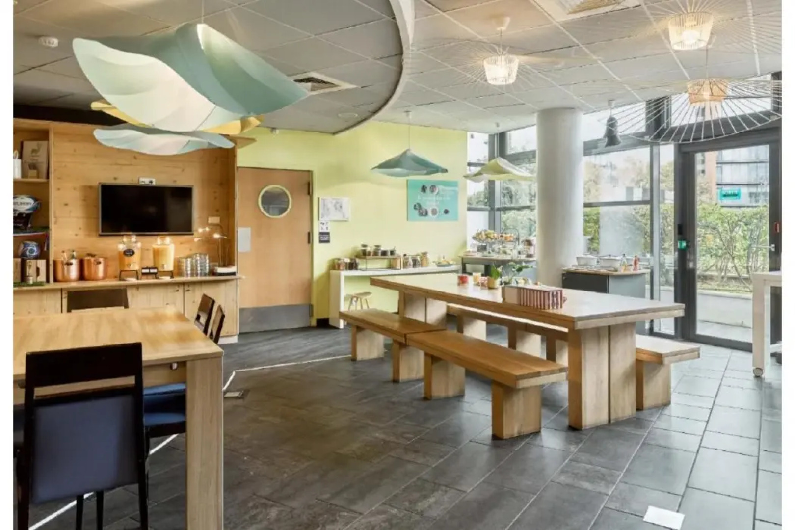 B&B HOTEL Rueil-Malmaison Gare