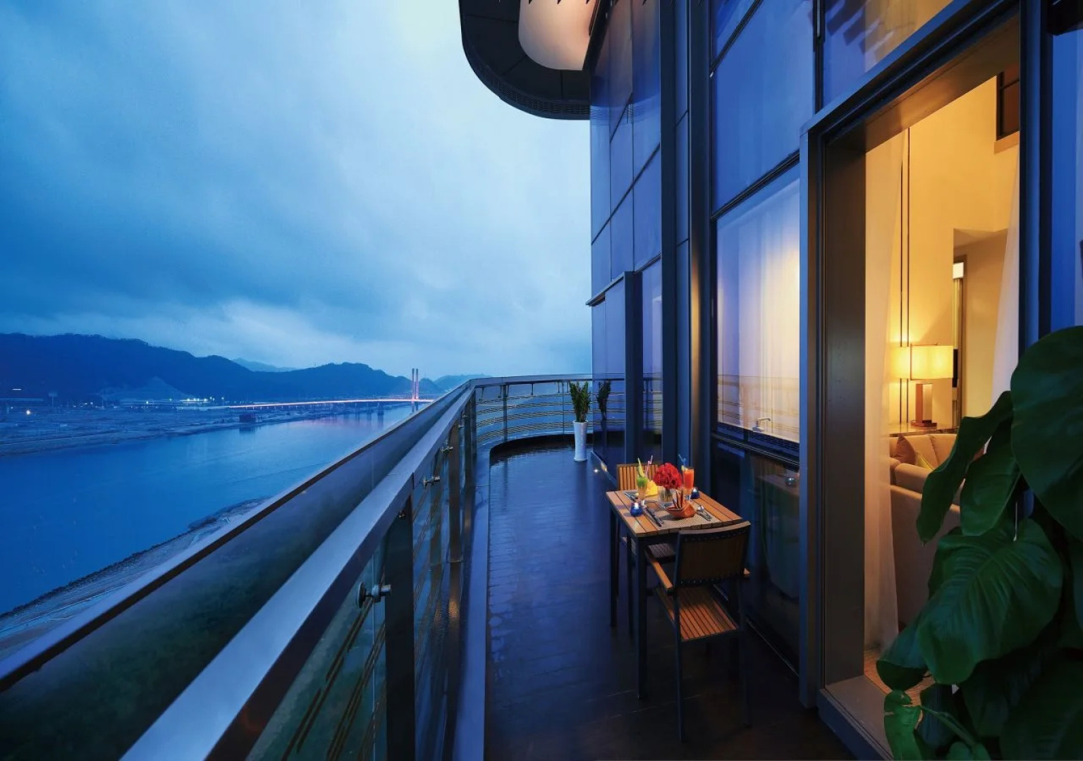 Huafa Exhibition Executive Aparthotel