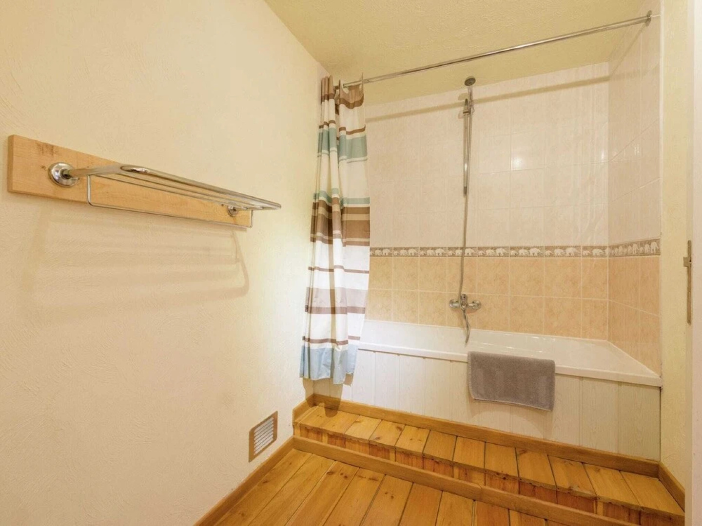 Square Farm Transformed Into a Luxurious Holiday Home