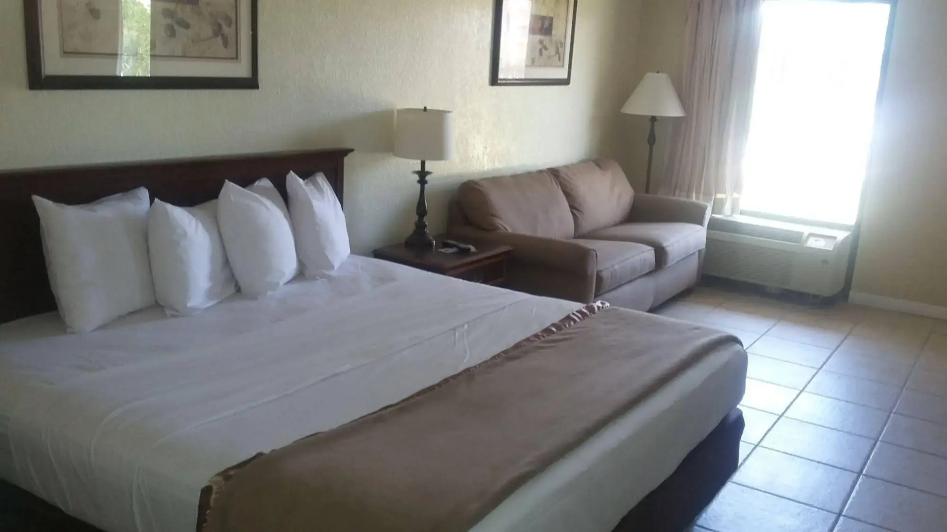 Winter Haven Suites & Conference Center