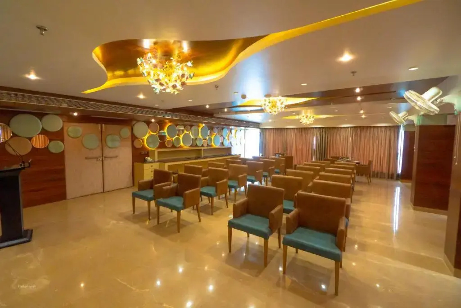 RG Exclusive Hotel-Akola