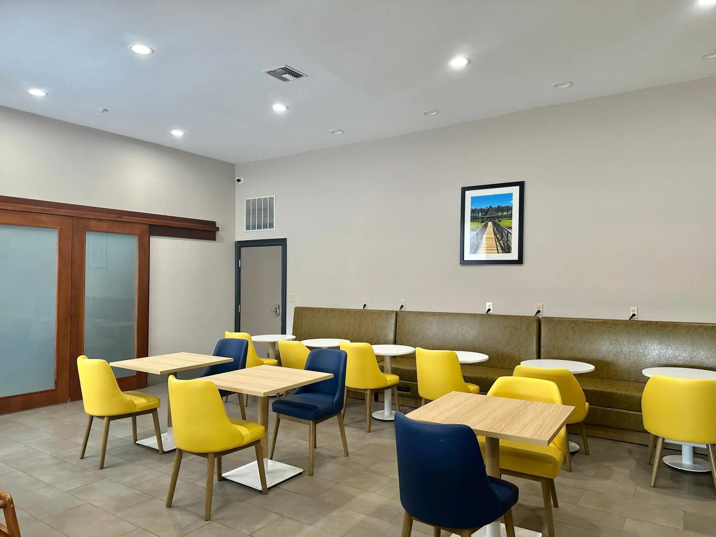 Comfort Inn & Suites Cartersville - Emerson Lake Point