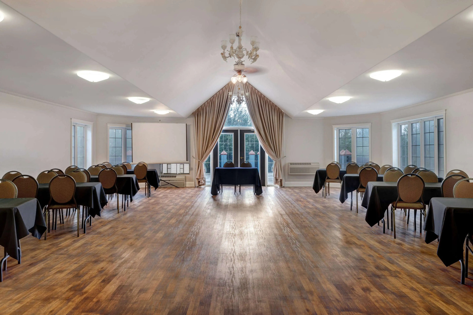 Days Inn by Wyndham Edmundston