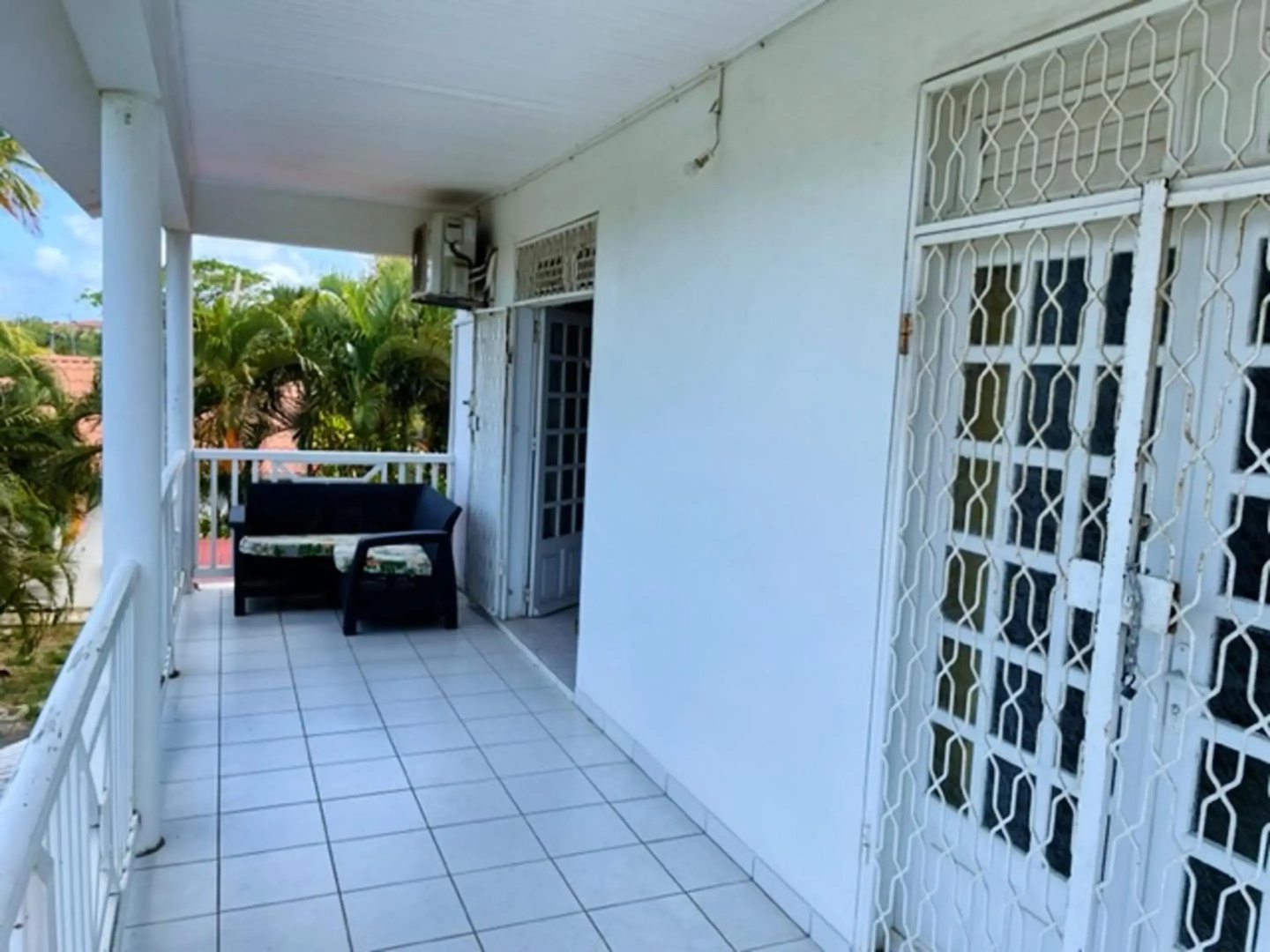 Villa de 4 chambres avec piscine privee jardin clos et wifi a Le Vauclin