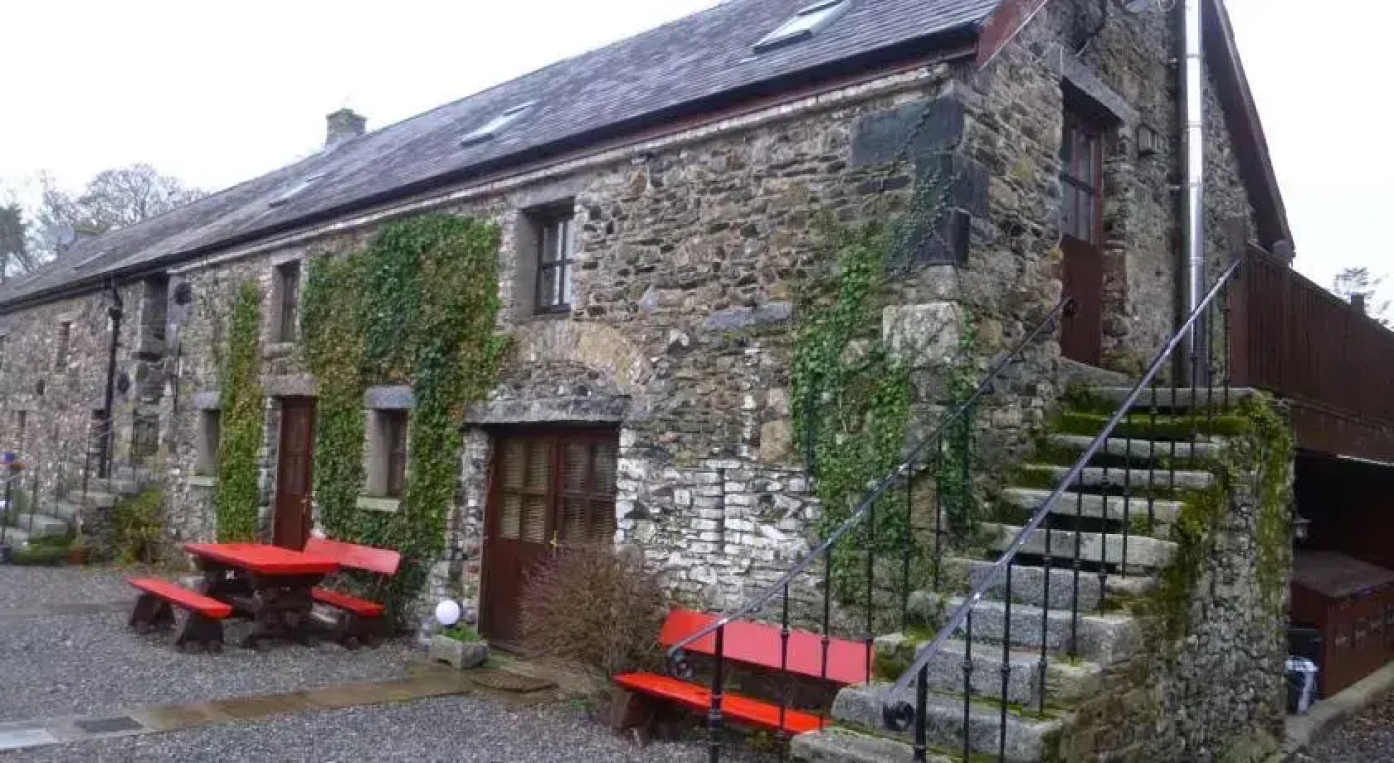 Belan Lodge - Courtyard Accommodation,"The Ebenezer"