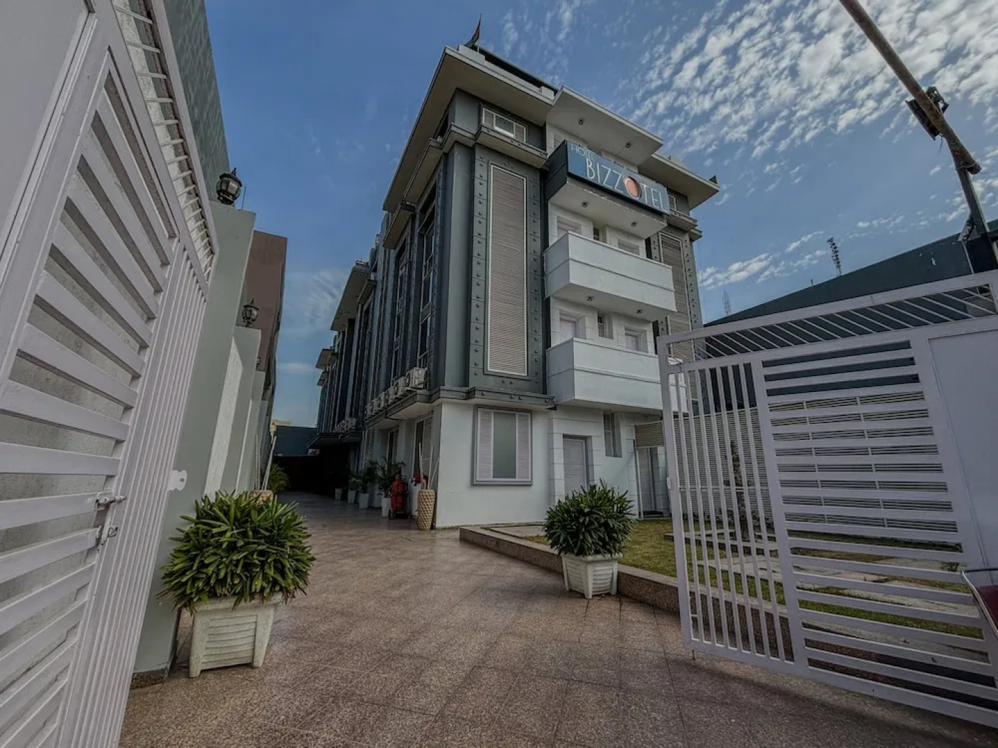 The Grand Hotel Bizzotel