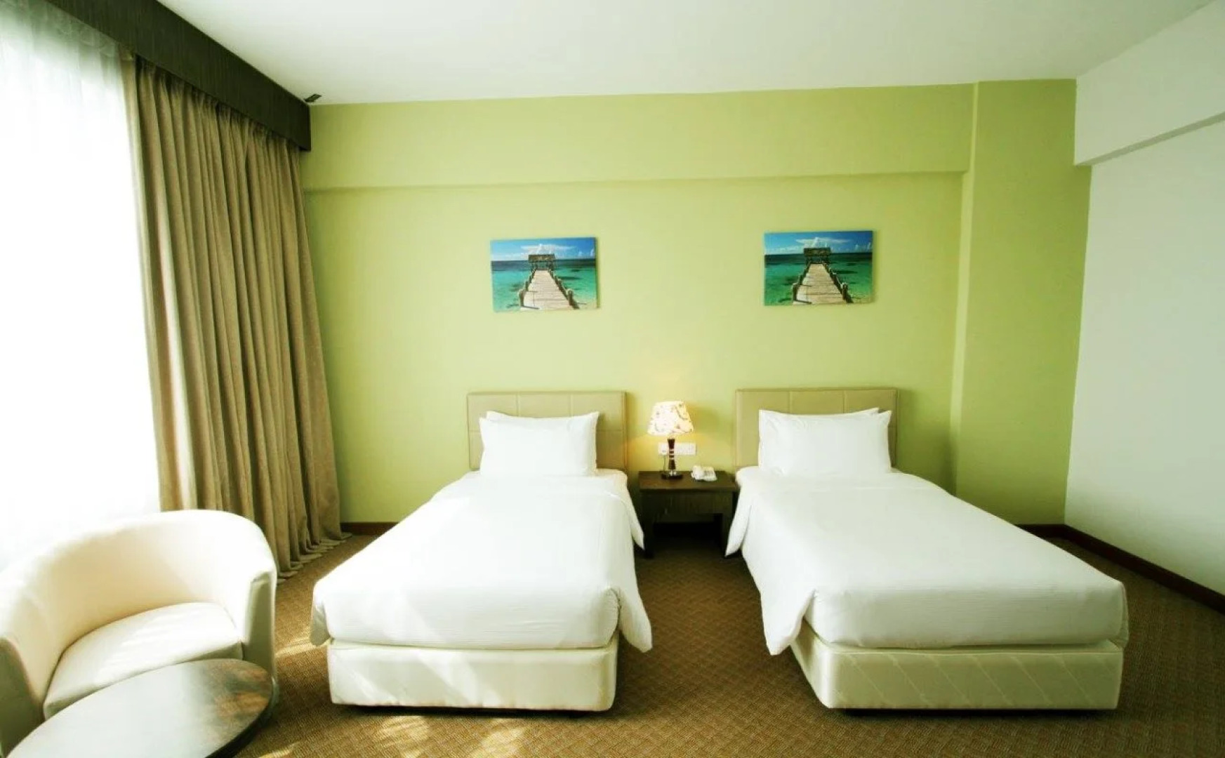 The Regency Waterfront Hotel