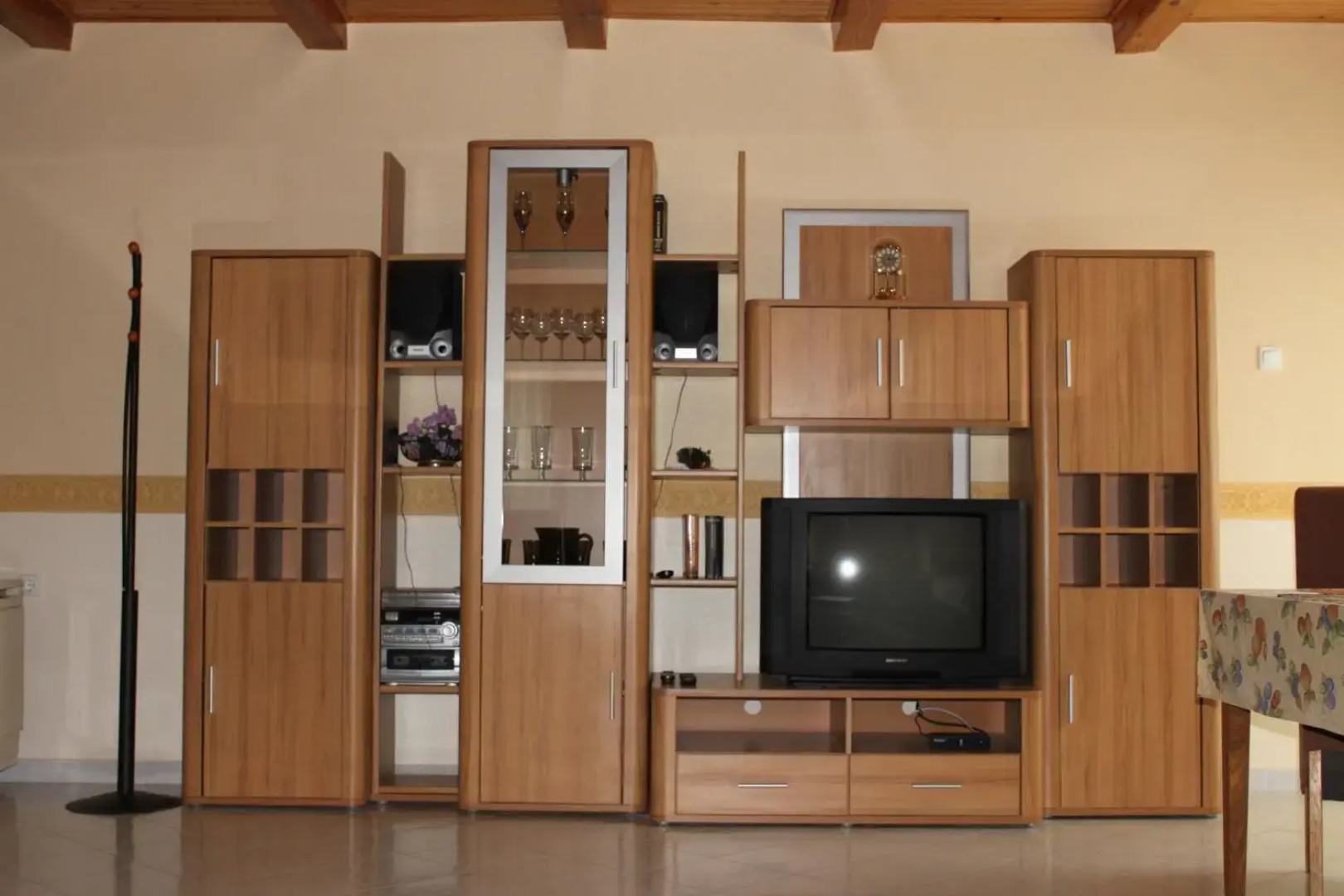 Cedar Apartment 4