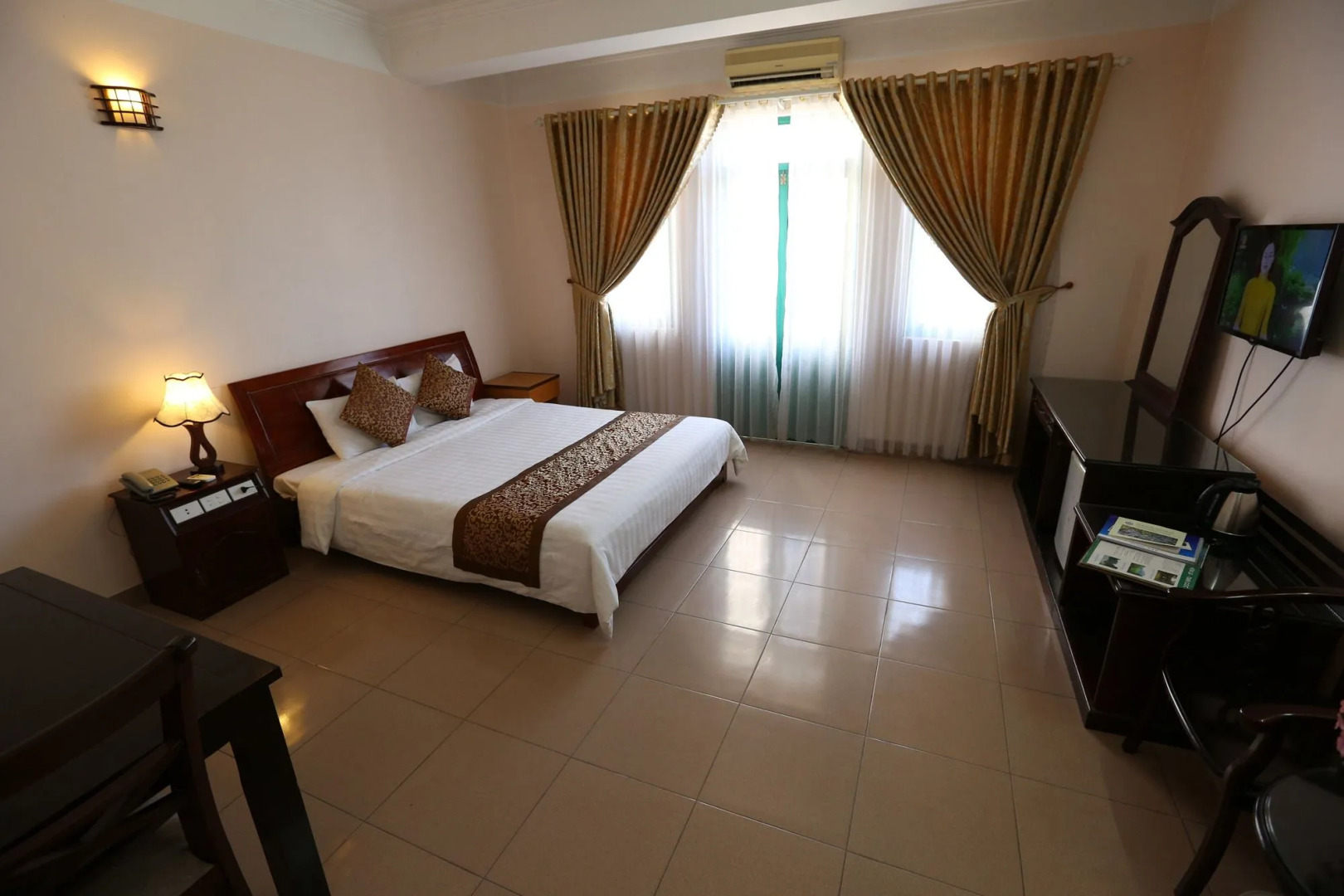 Central Halong Hotel