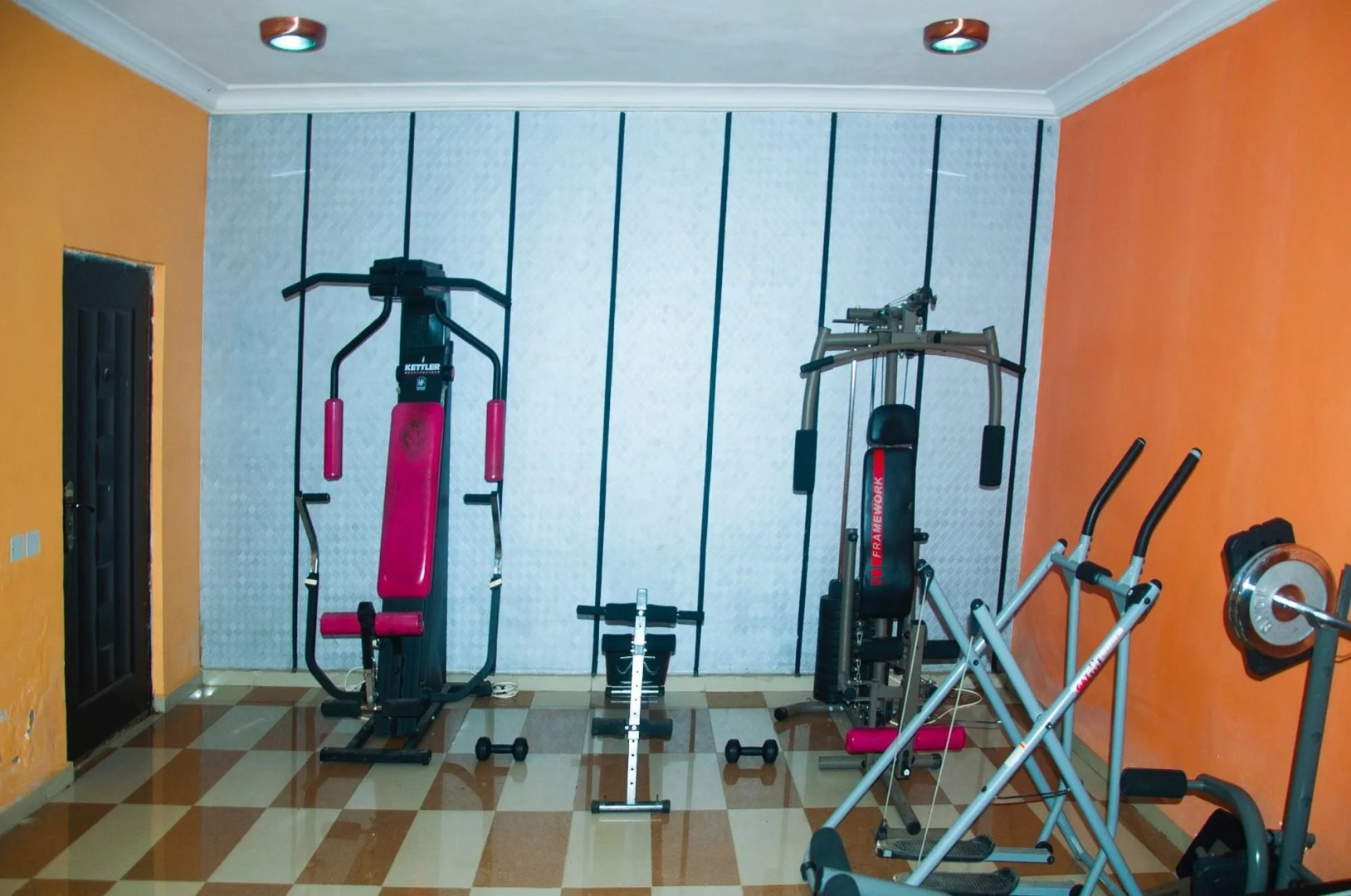 Sugarland Hotel & Suites