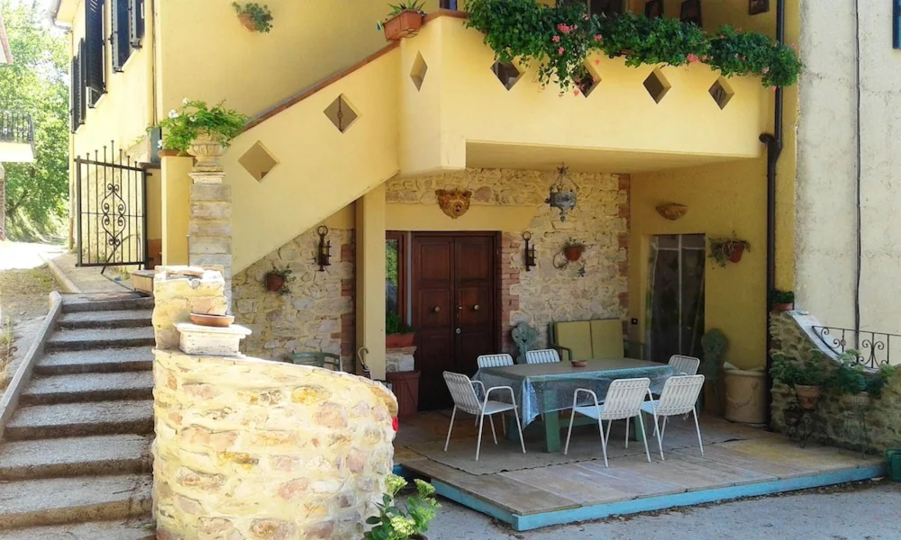 2 bedrooms appartement with furnished garden and wifi at Coppe
