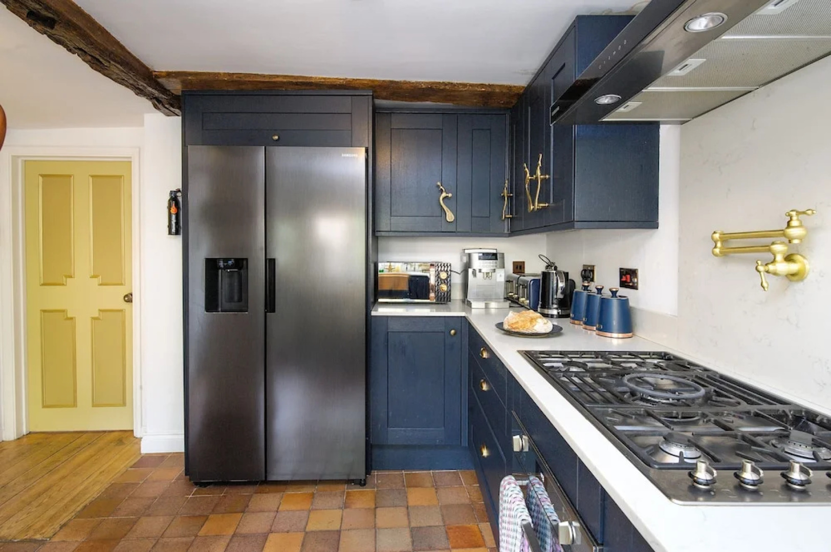 Luxury 2 Bed Manor House Hot Tub Cinema Room Skytv