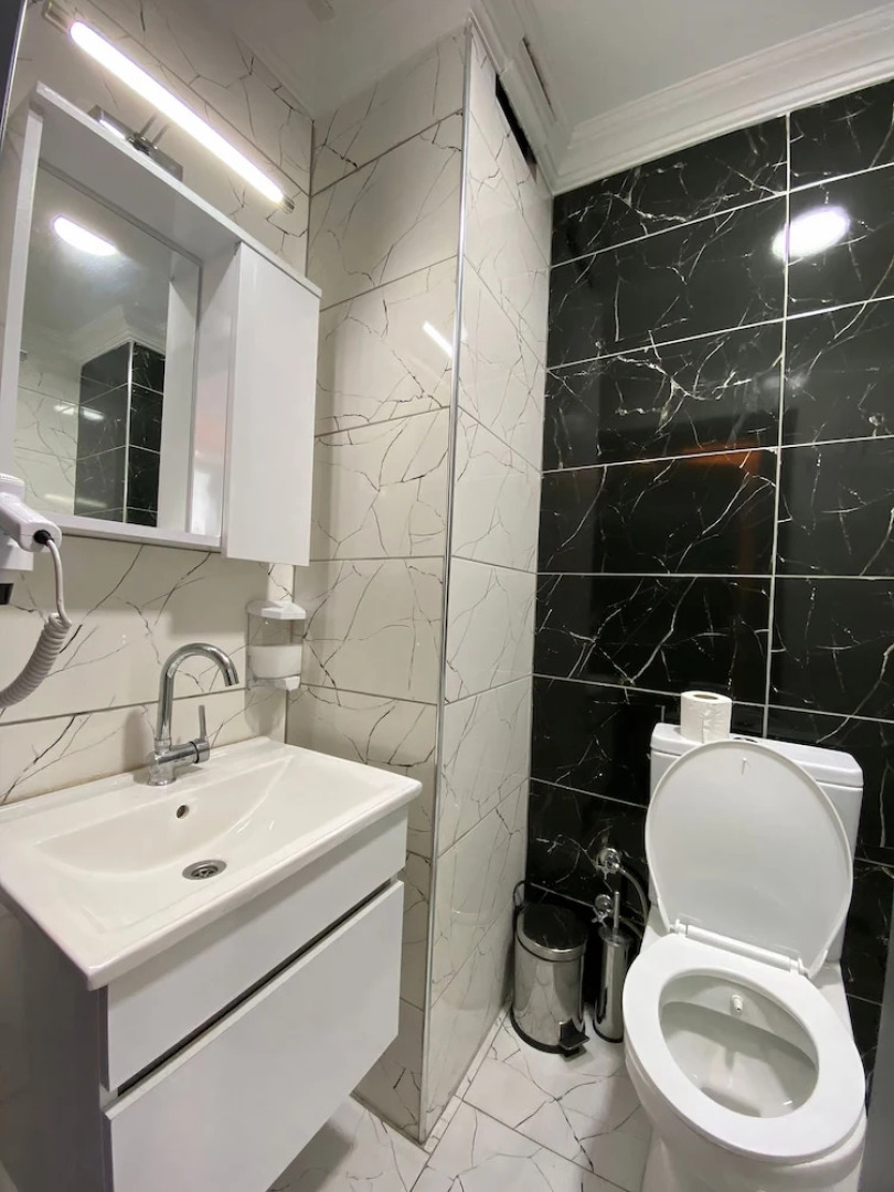 Cois Inn Royal Hotel