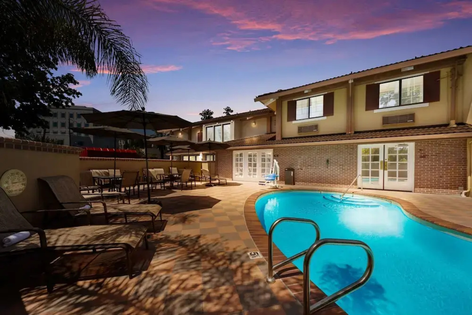 SureStay Plus Hotel by Best Western Mountain View