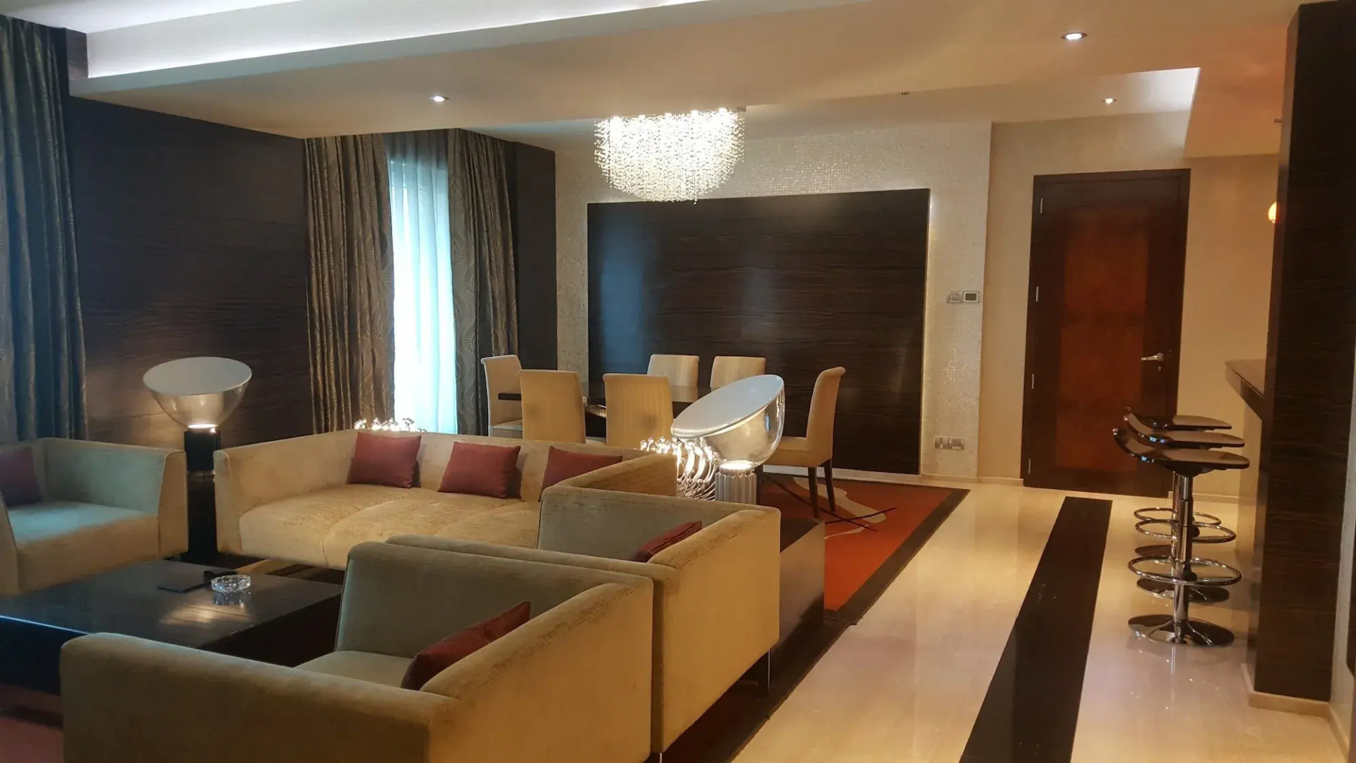 Vivanta Hyderabad, Begumpet