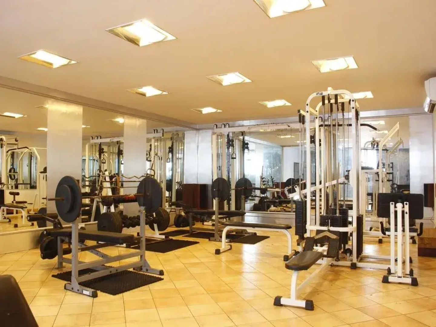 Palm Beach Hotel & Resort