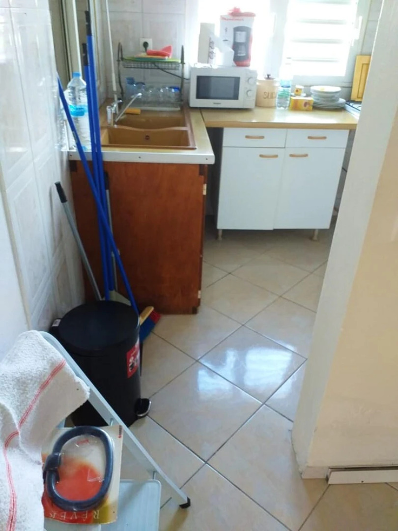 Studio in Goyave, With Wonderful City View, Furnished Garden and Wifi