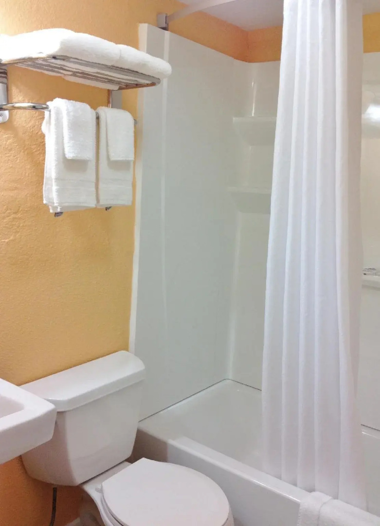 Media Inn and Suites