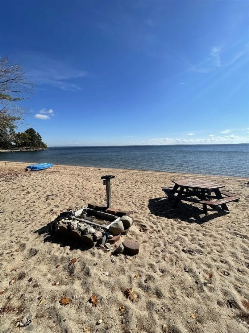 1901 House Limit 10 4 Bedroom Cottage by RedAwning