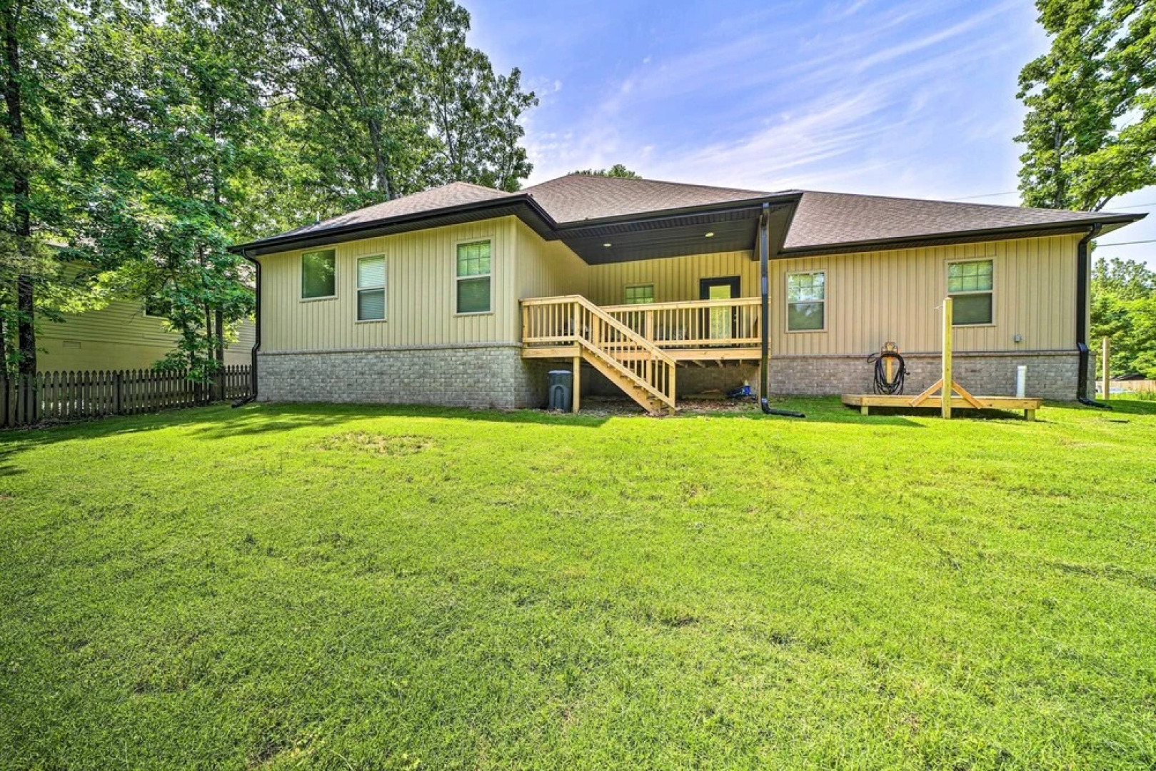 New Everything! Comfy Home w/ Deck & Trail Access!