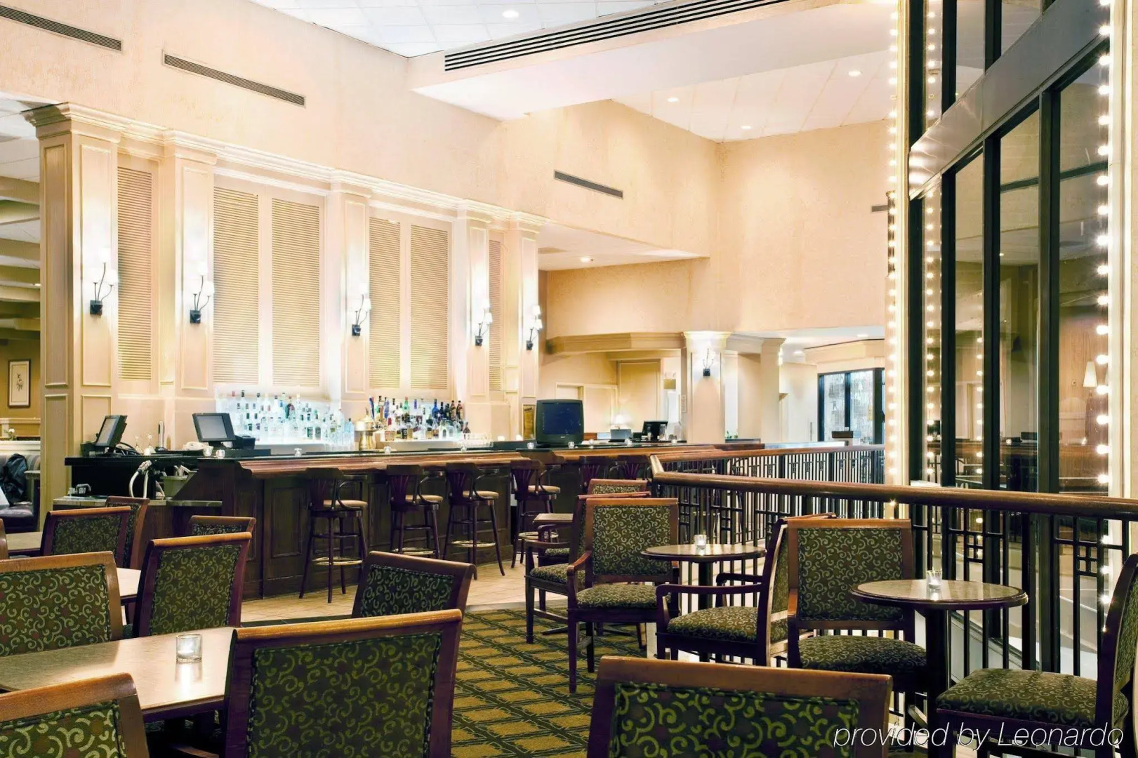 Holiday Inn Chicago Nw Crystal Lk Conv Ctr by IHG