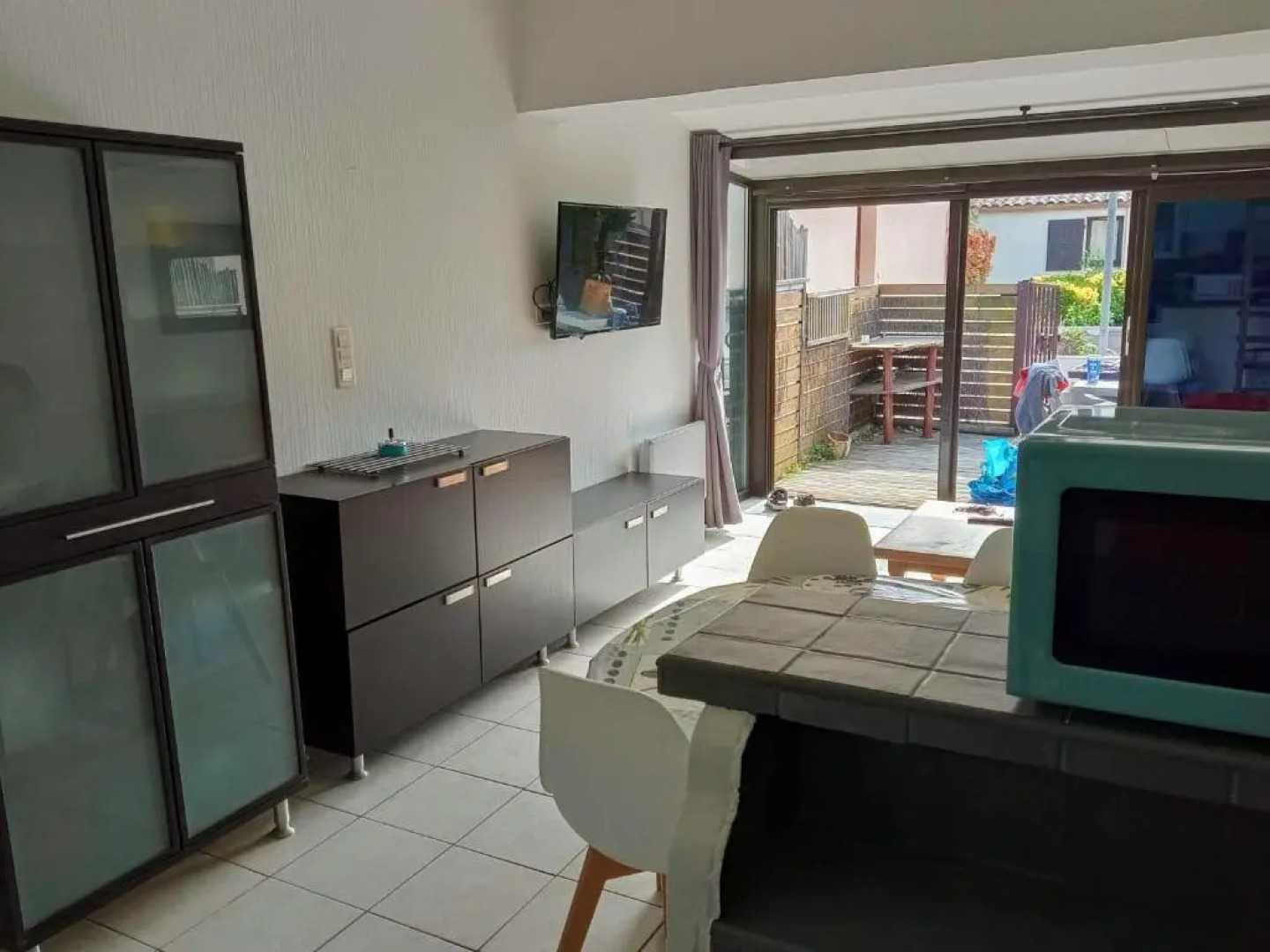 Aigues-Mortes - Agreable T.2 - (+ de 40m² )