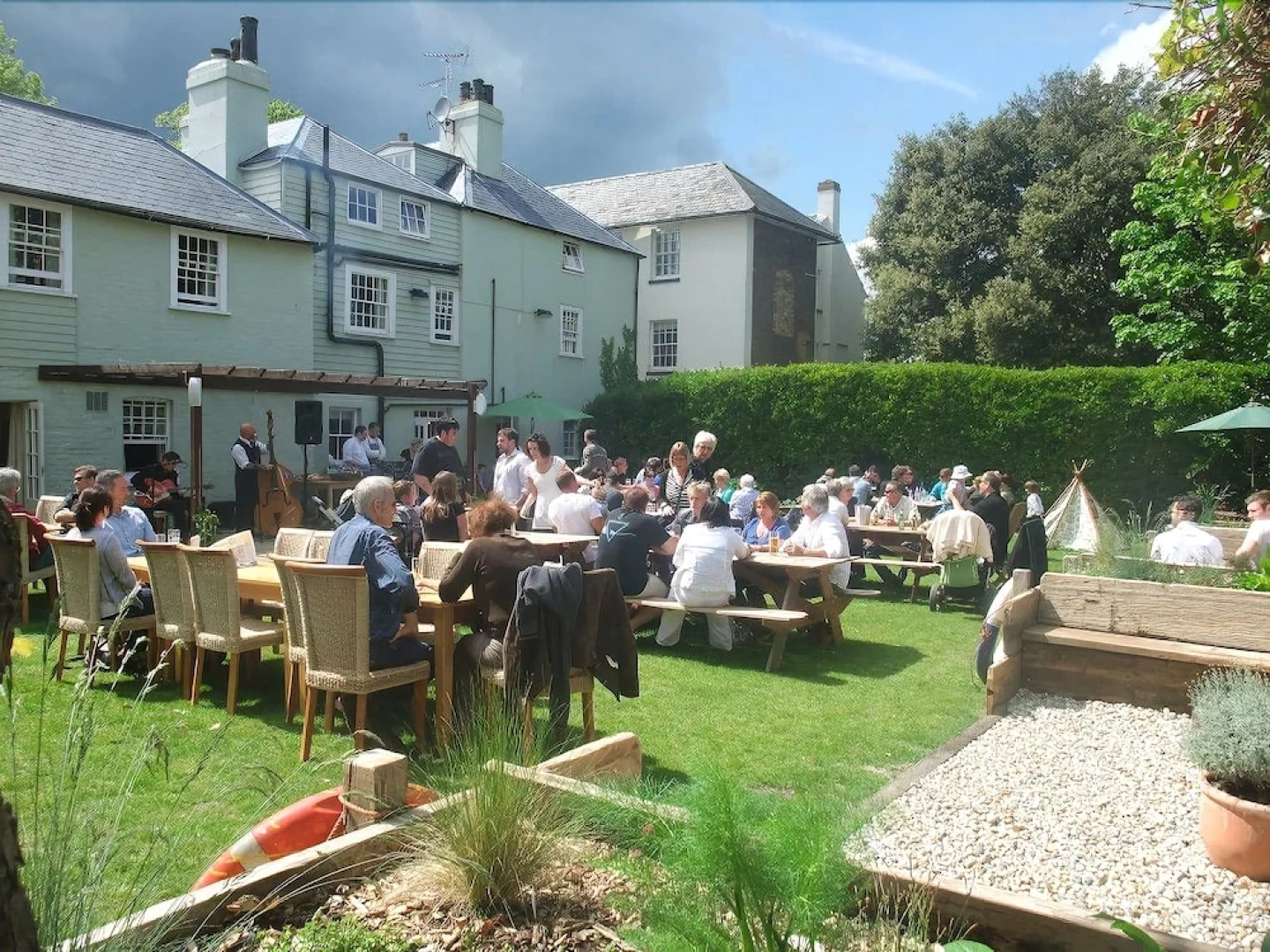 The White Cliffs Hotel