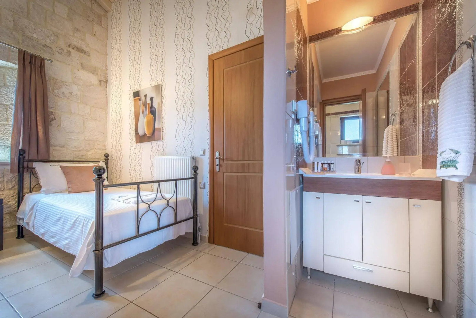 Emerald Deluxe Villas