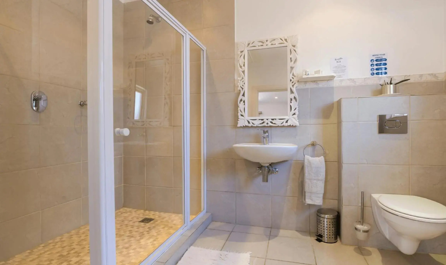 Russells On The Port