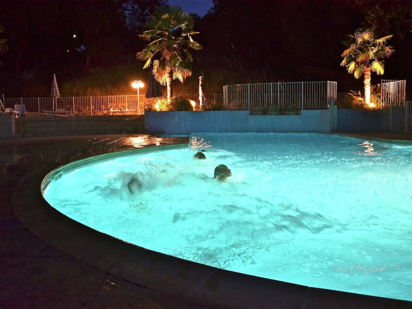 Cozy Chalet With a Porch in a Wonderfully Green Environment