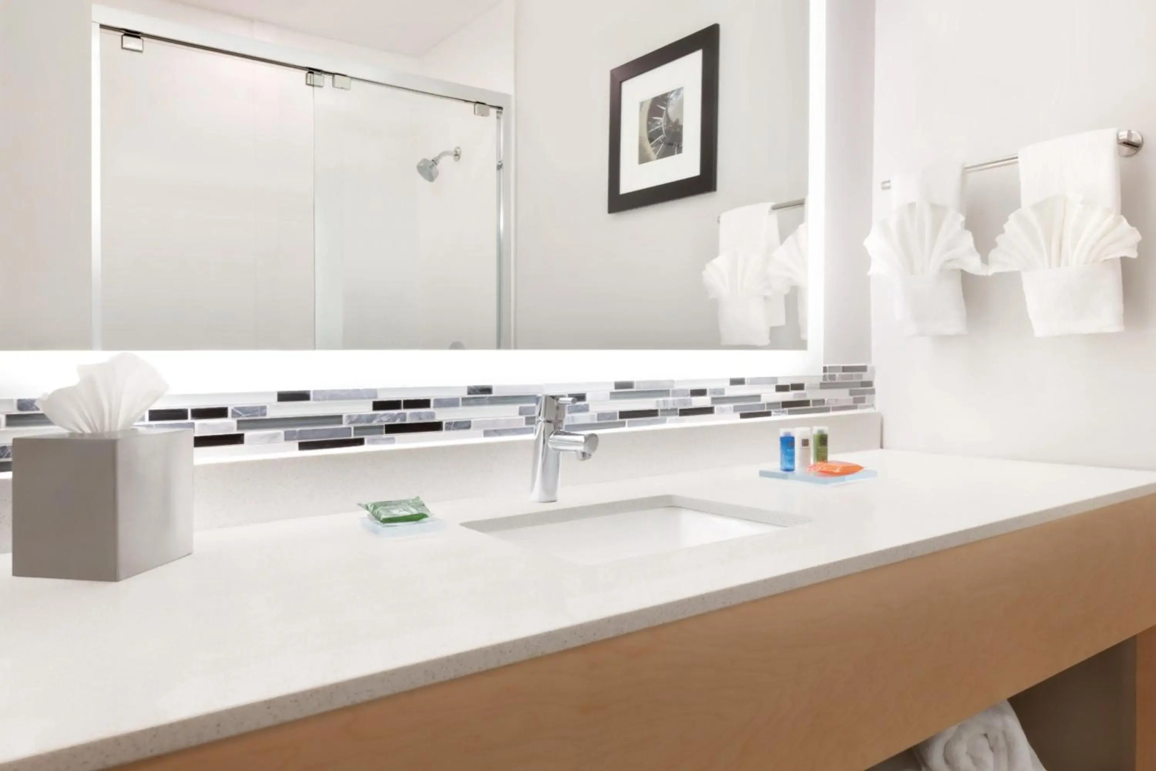 Courtyard by Marriott King Kamehameha's Kona Beach Hotel