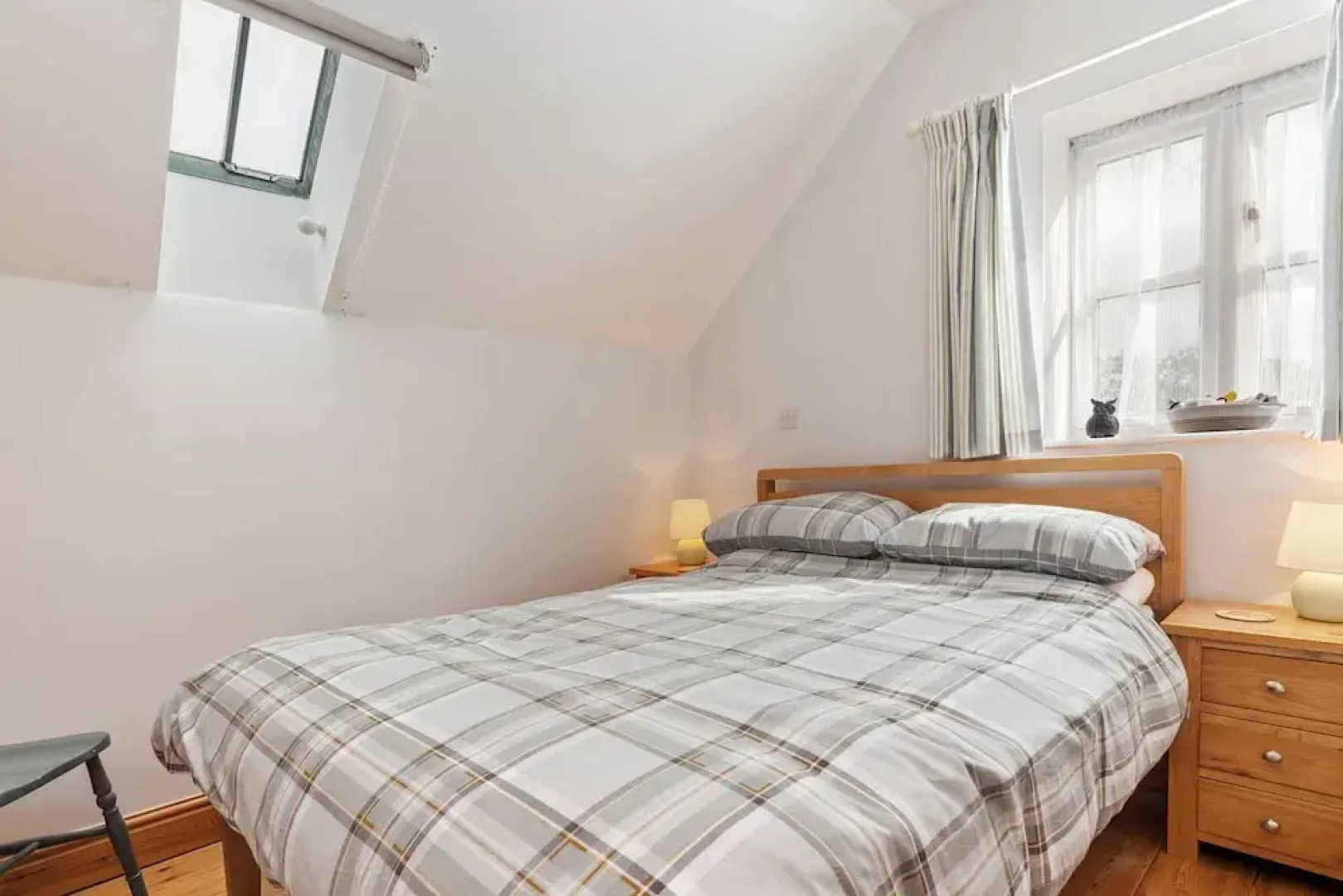 Two Hoots - Peaceful Cottage Rural Views