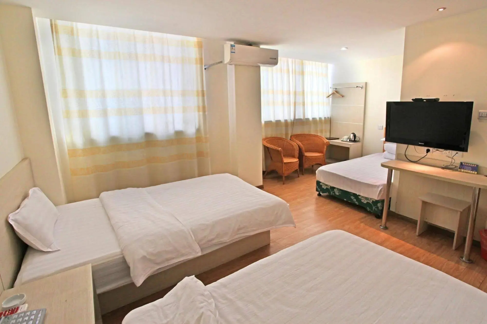 Wanjia Business Hotel
