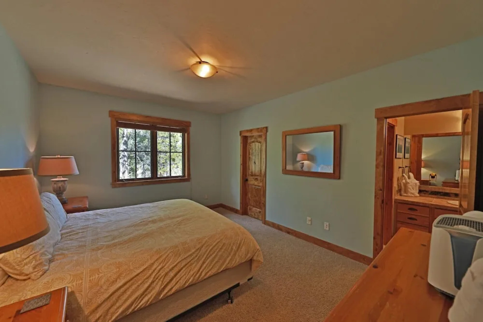 Juniper House 4 Bedrooms 3.5 Bathrooms Home