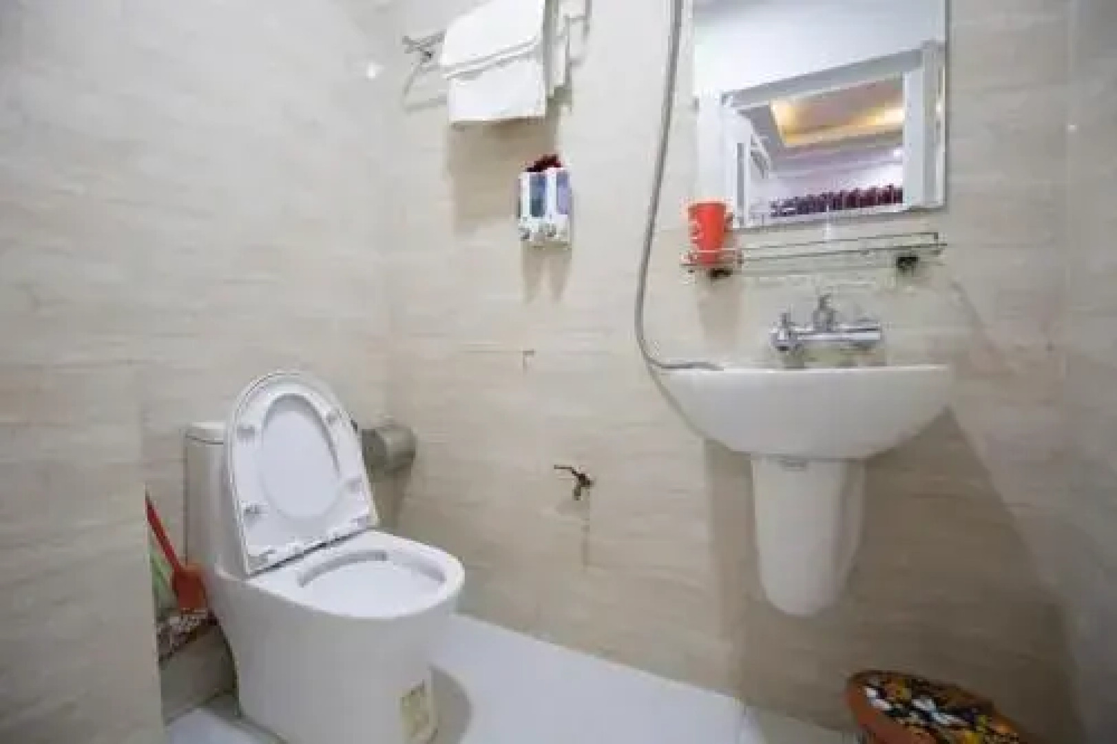 An Binh 2 Hotel BG - by BAY LUXURY