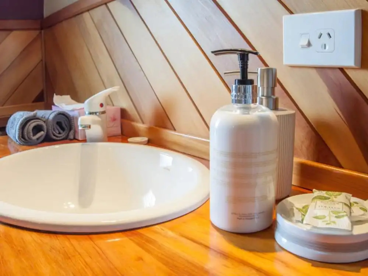 Acacia Heights Gardens