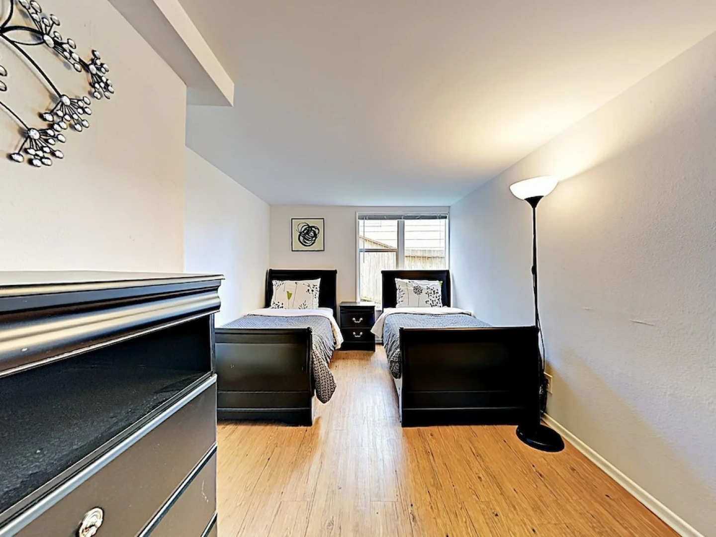 Shoreline Apartment on the Bus Line by RedAwning