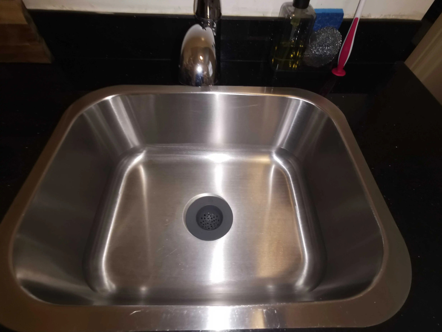 Authentic Brick Condo - Great Wifi & little extras included!