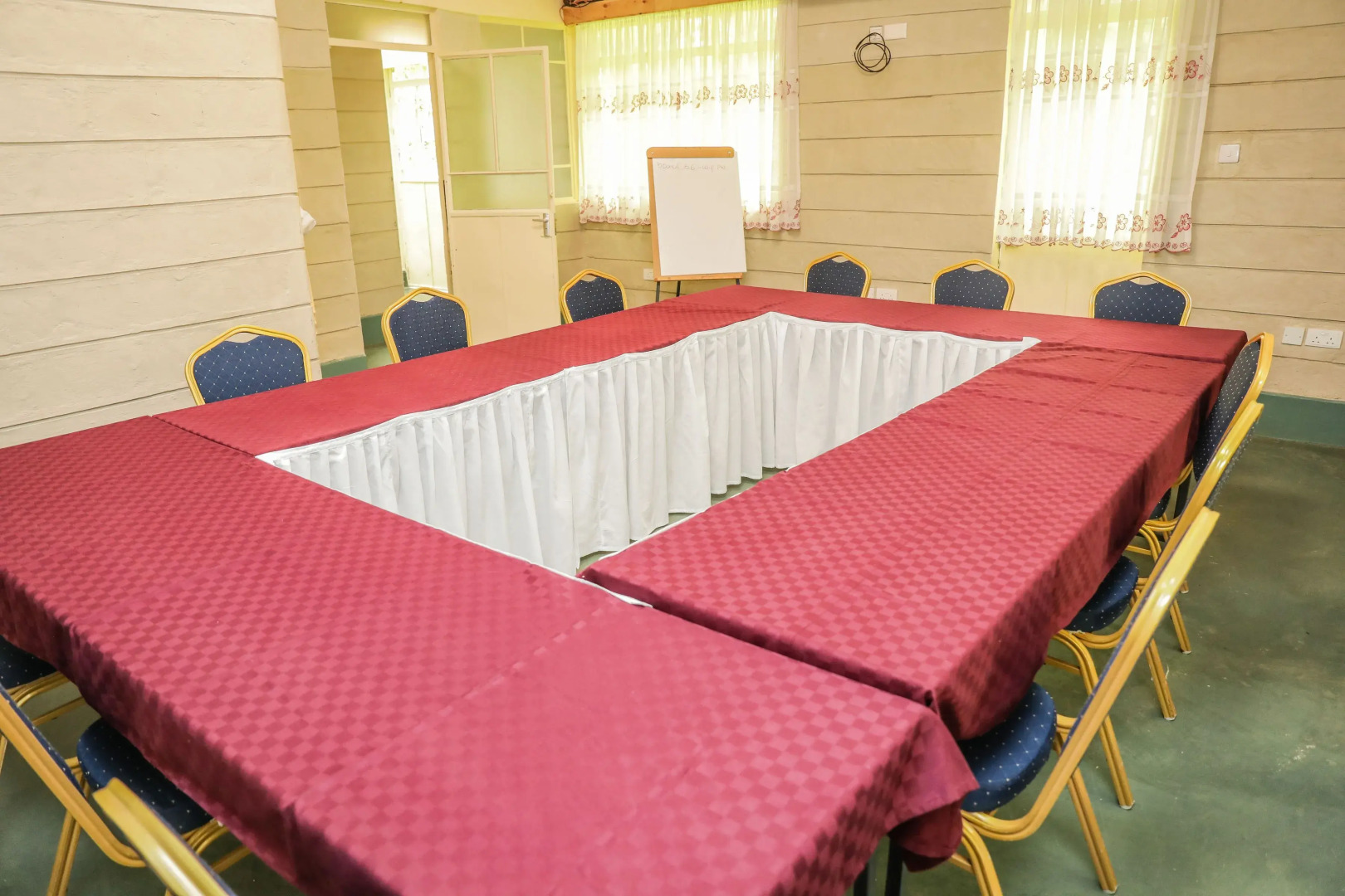 Lake Olbolosat Resort Park Lodge