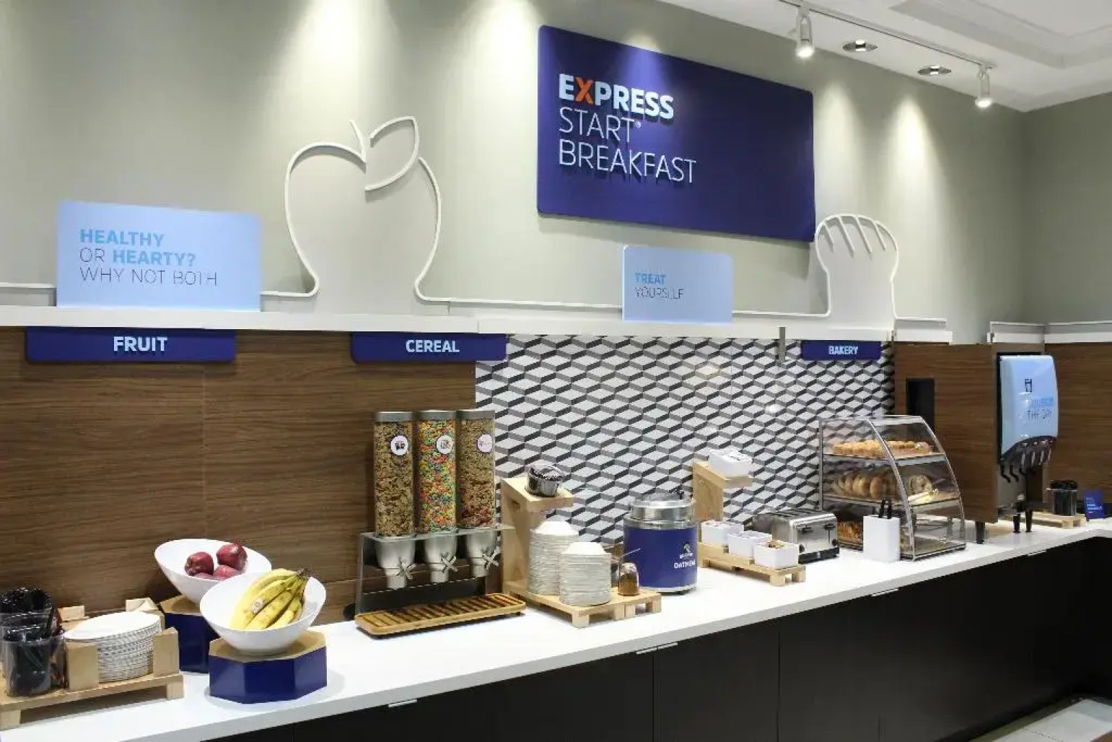 Holiday Inn Express & Suites Napa American Canyon by IHG