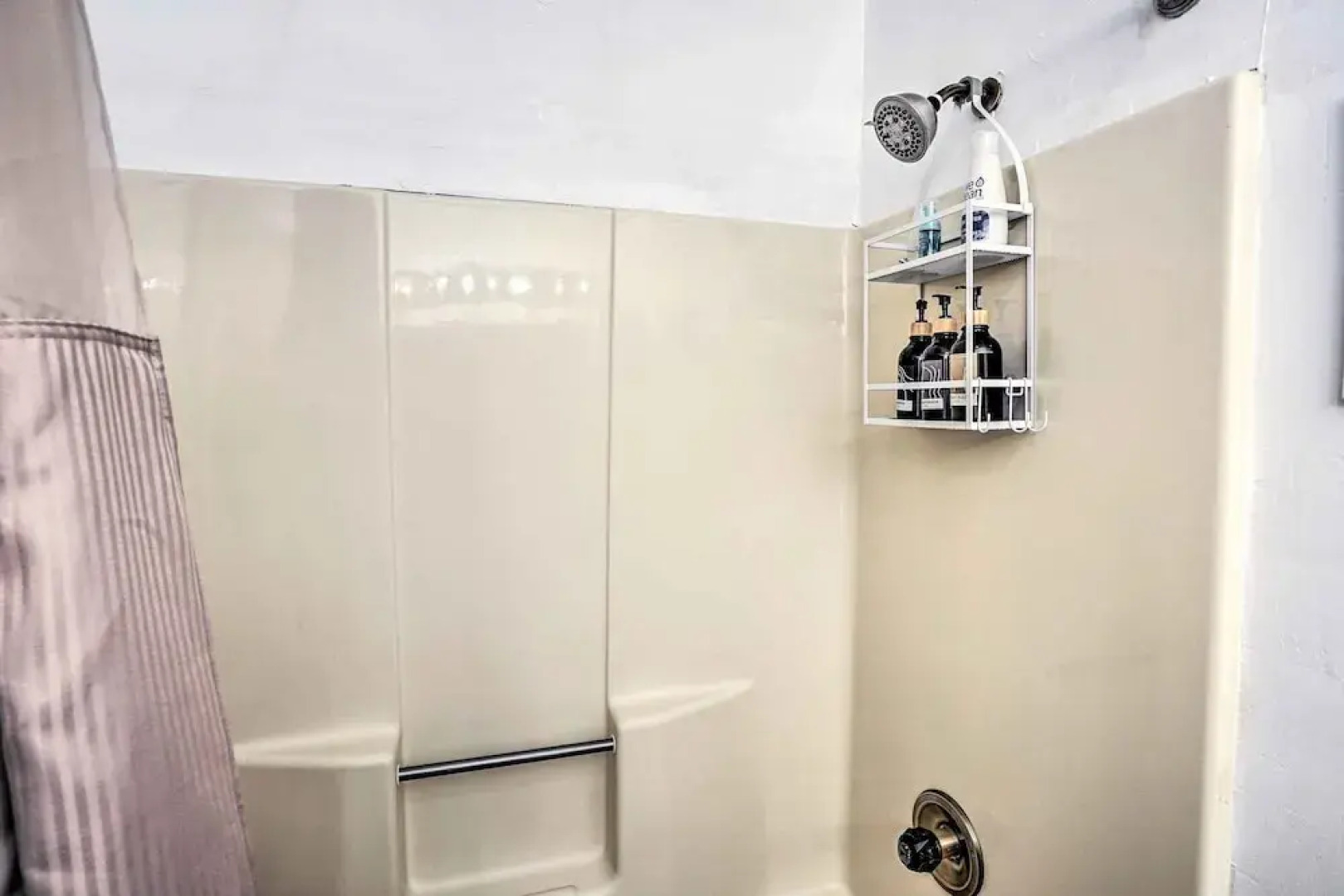 First-floor Hunter Condo < 1 Mi to Slopes!