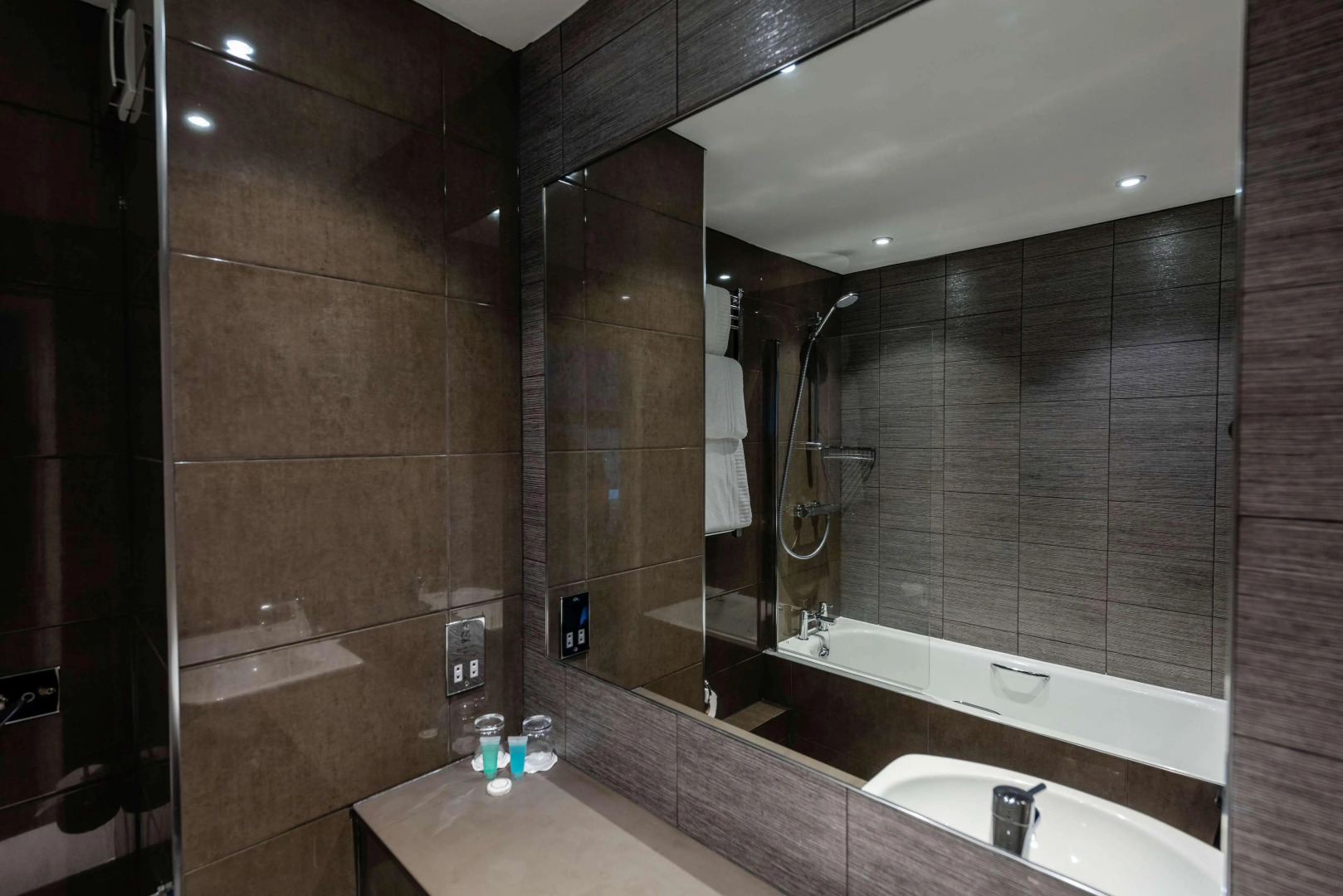 Southcrest Manor Hotel, BW Signature Collection