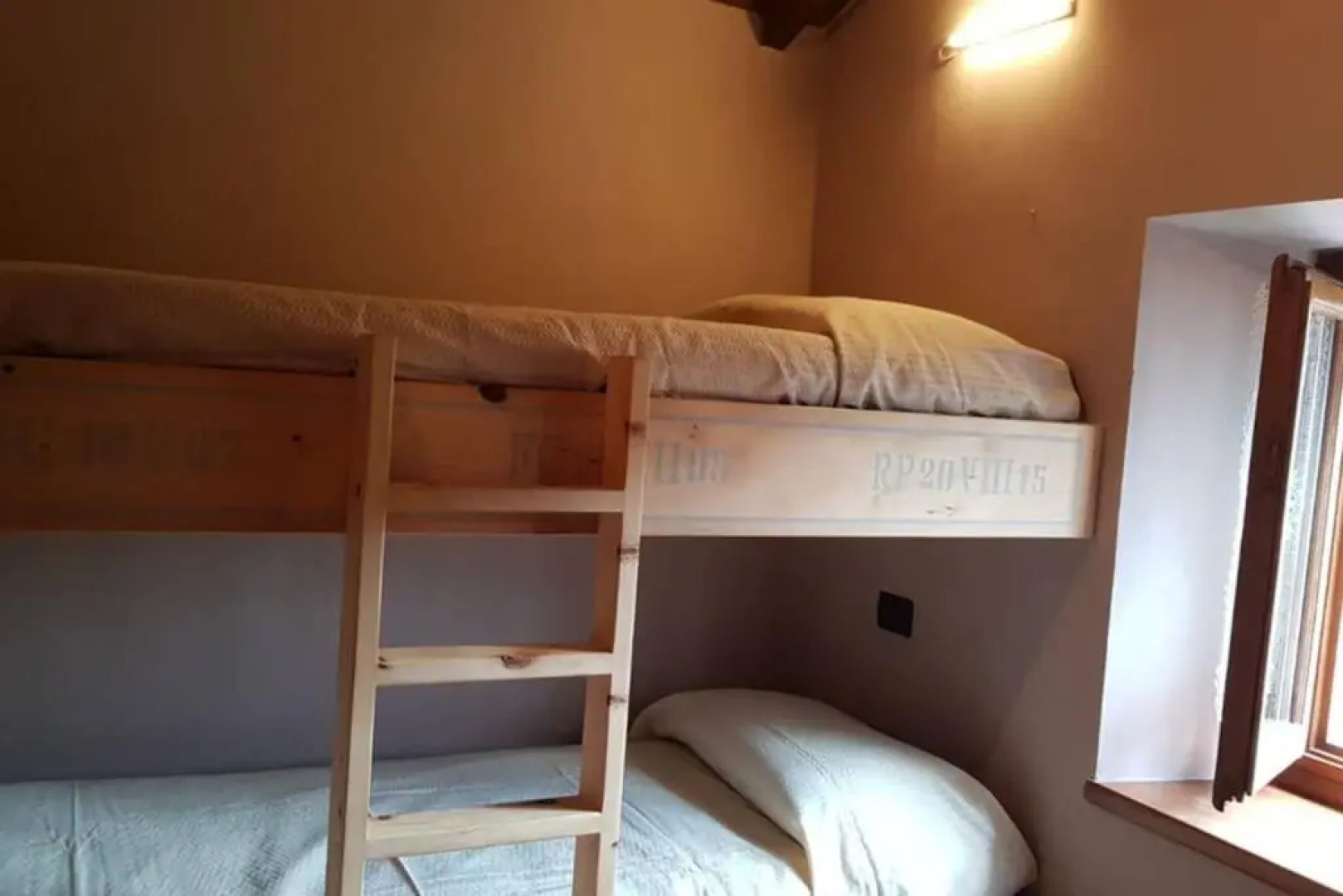 La Sala Vecchia - Lovely Tuscan Holiday house Badia Prataglia, Casentino Valley