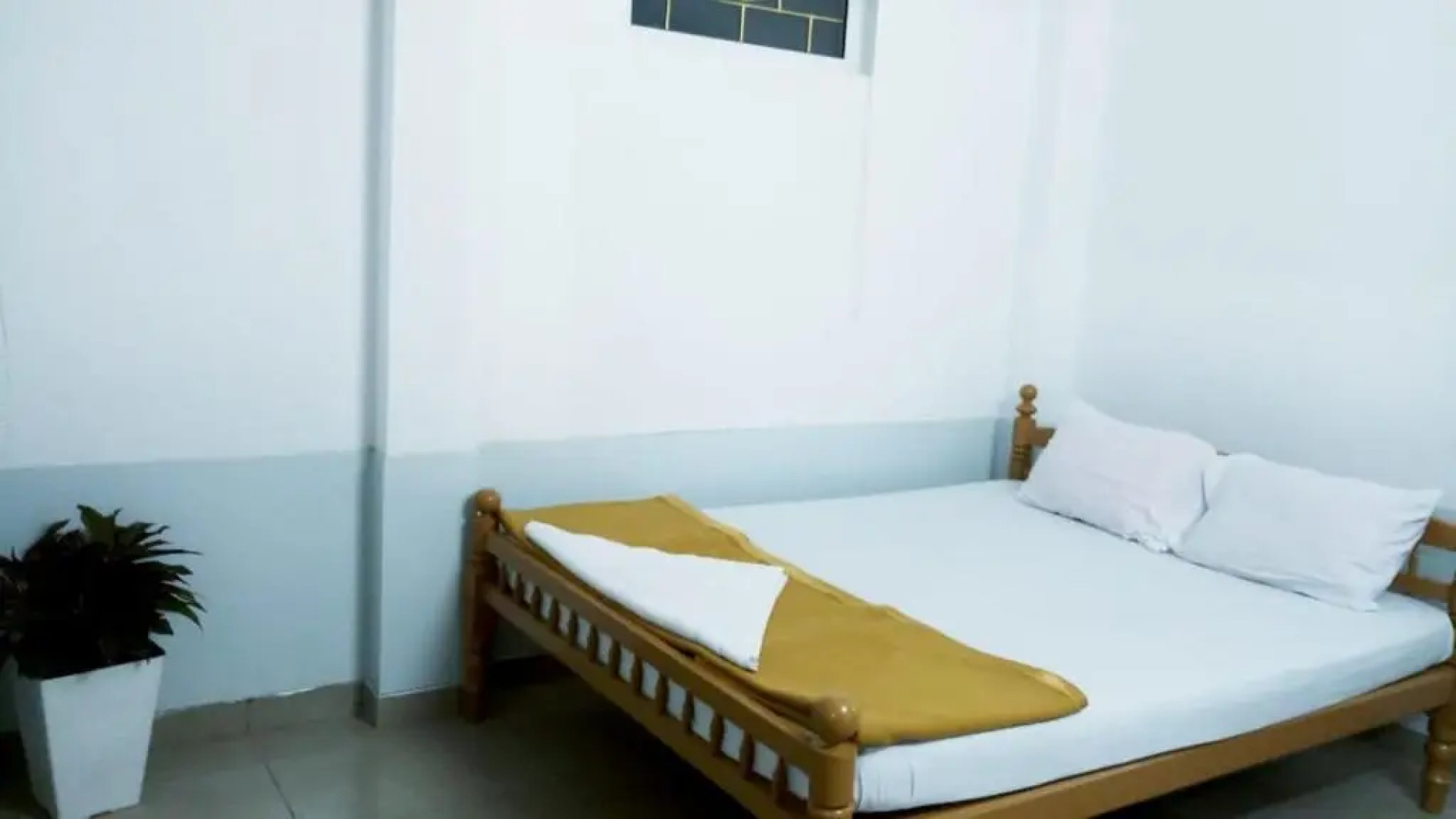 Jinan palace out house